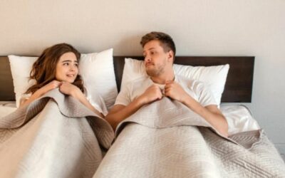 Cómo superar la incomodidad al desnudarte frente a tu pareja