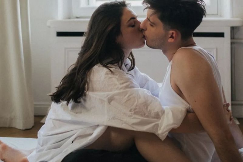 ¿Es normal fantasear con otra persona durante el sexo ¿Es normal fantasear con otra persona durante el sexo